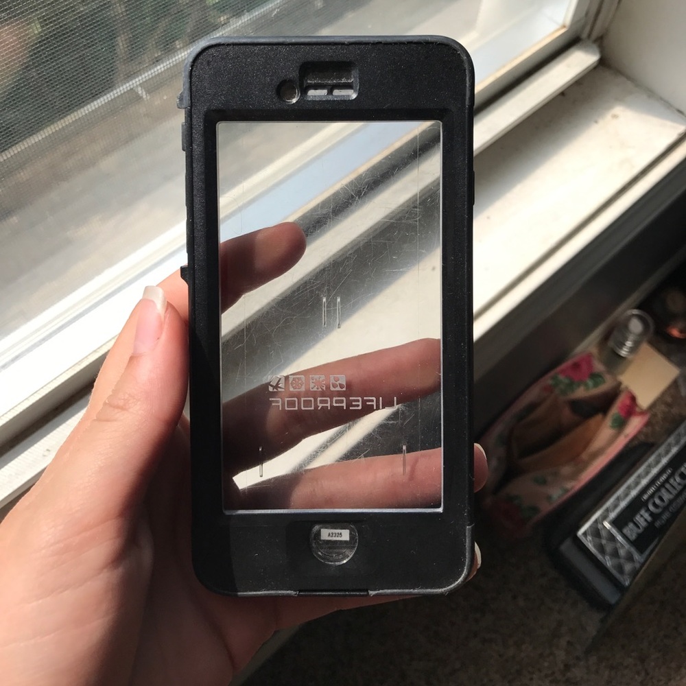 Iphone 6 life proof case