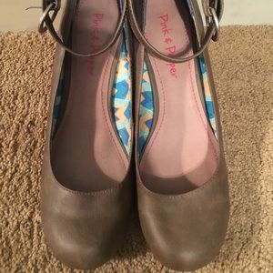 Pink & pepper brown closed toe ankle strap heels