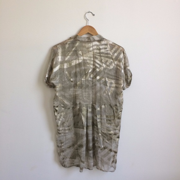 UO Green Camo silk button down blouse XS - Picture 2 of 7