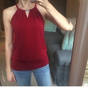 White House black market red top