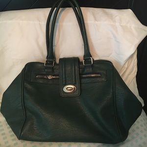 Leather Dark Green and gold purse!