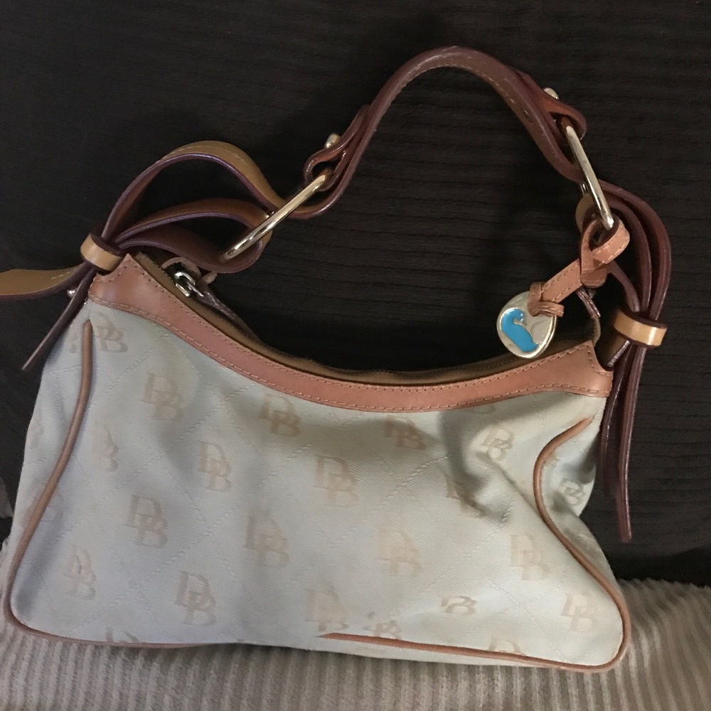 Small dooney & Bourne purse