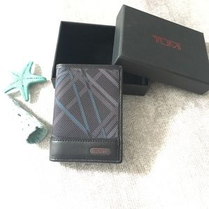 TUMI. ID Lock , Gusseted card case