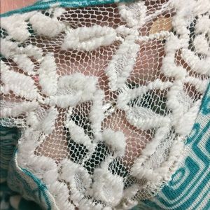 🎈Hi low Aztec Shirt🎈