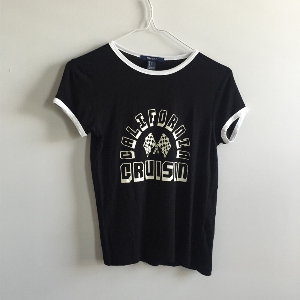 FOREVER 21 GRAPHIC TEE