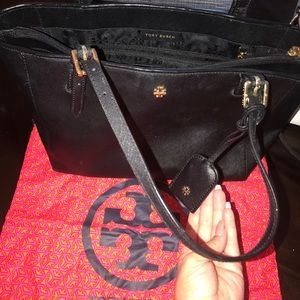 New authentic Tory Burch bag with dust bag