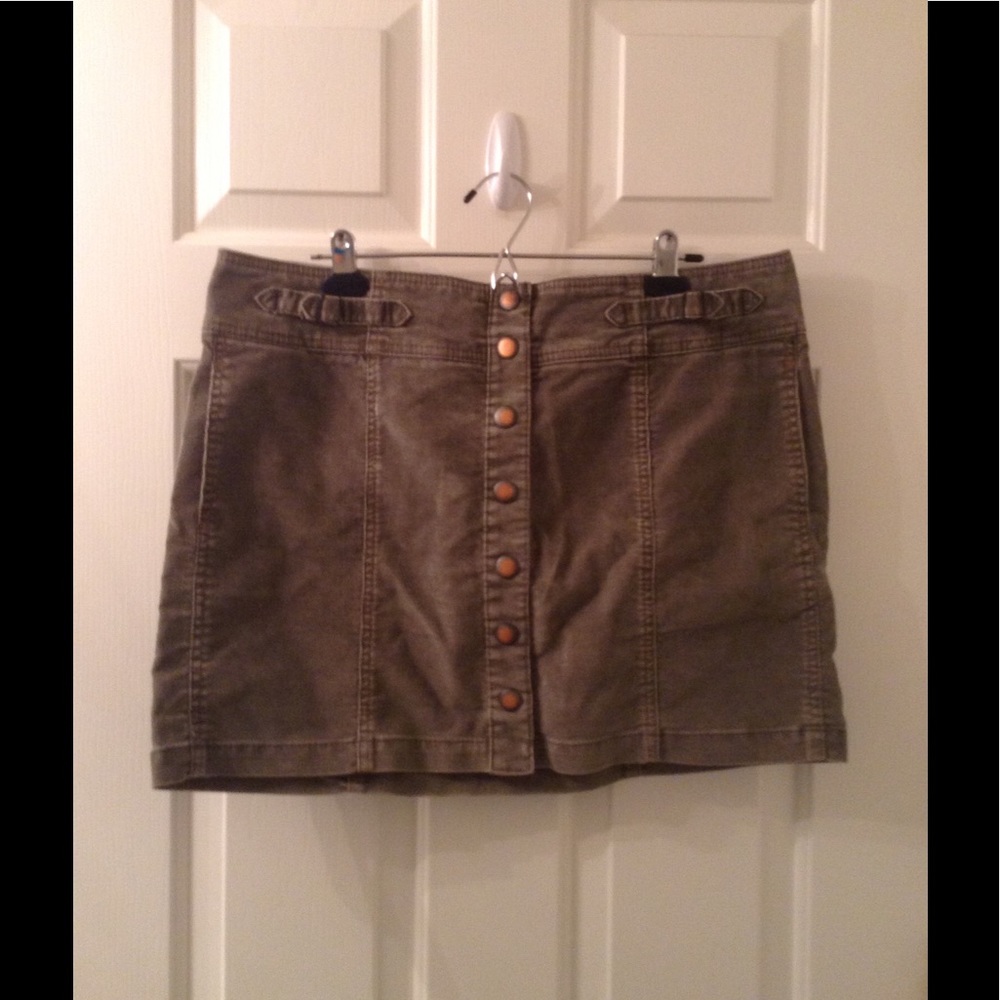 Gray Button-Up Skirt