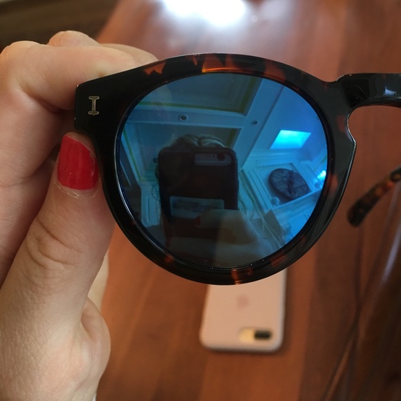 Illesteva sunglasses - Leonard style main image 7