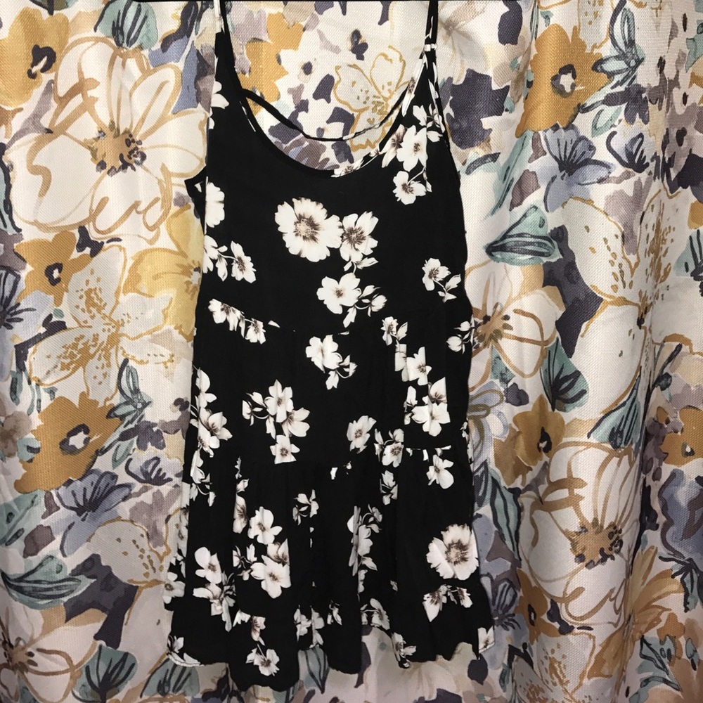 Brandy Melville floral dress