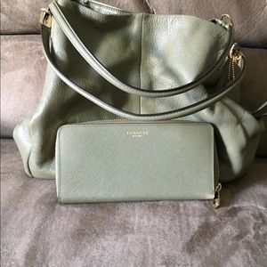 Coach bag and matching wallet, good condition!