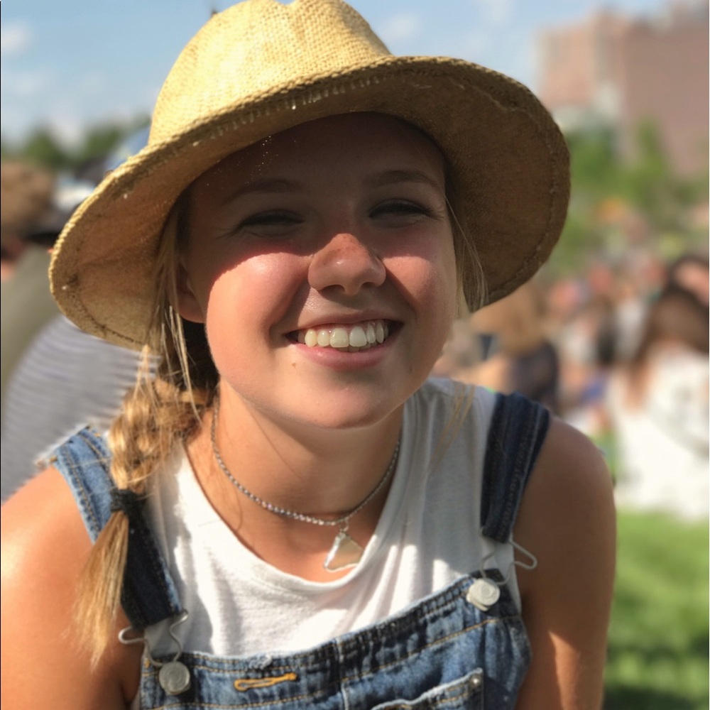 Meet your Posher, Josie