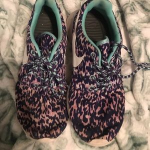 Blue pink and purple nike roshe
