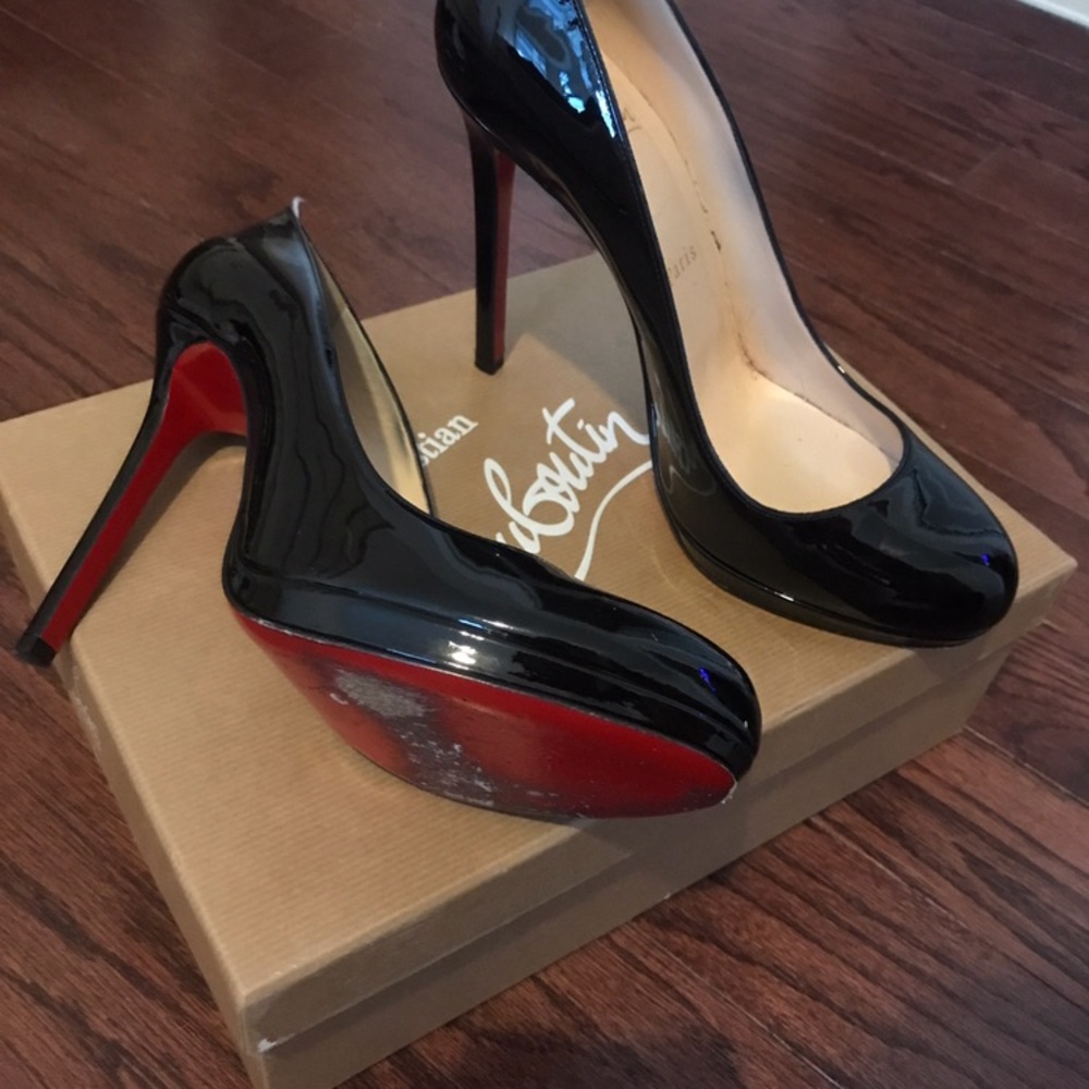 Christian Louboutins Neofilo 120 Patent Leather - Picture 3 of 4