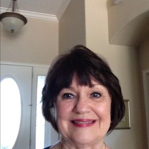 Meet your Posher, Gay lee