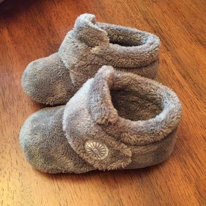 UGG® baby slippers