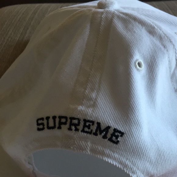Supreme x champion Hat - Picture 2 of 3