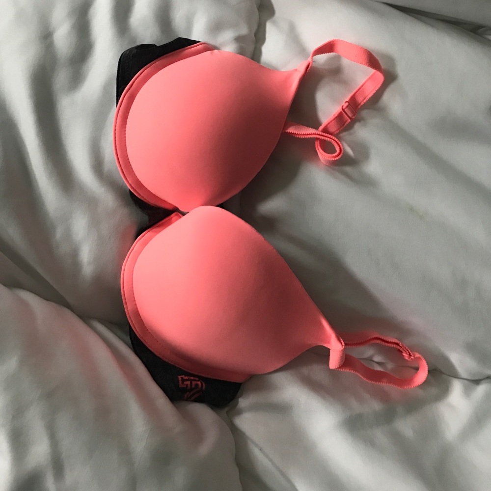 PINK bra