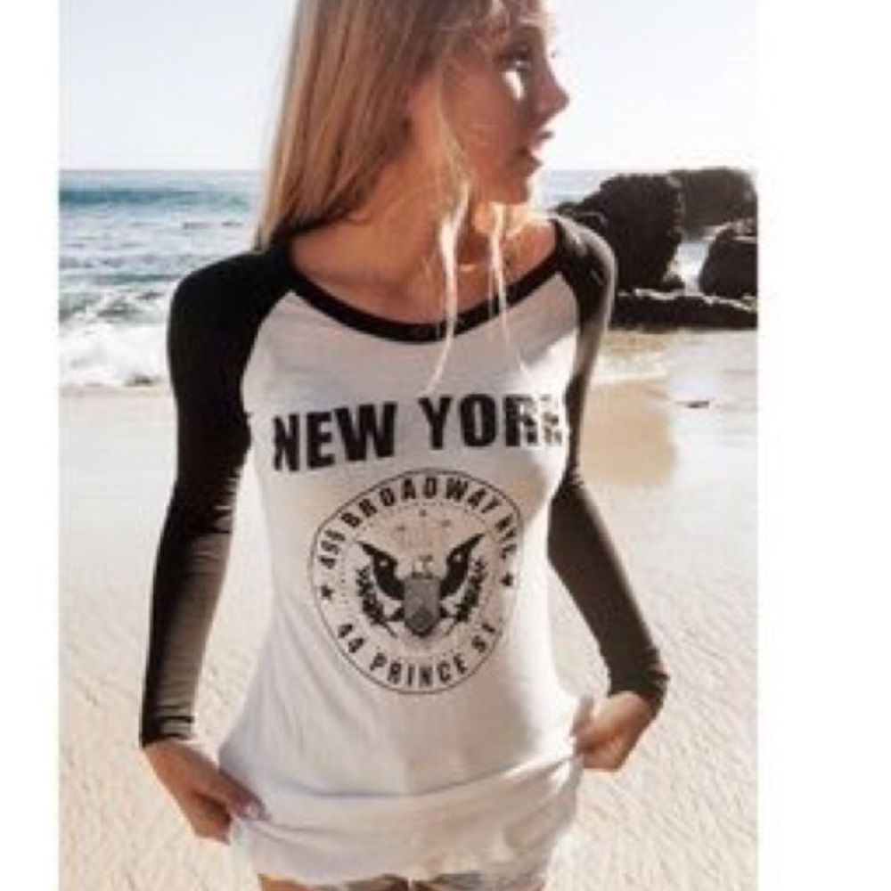 Brandy Melville New York Long sleeve
