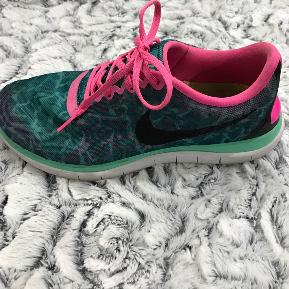 Nike Tennis Shoes!
