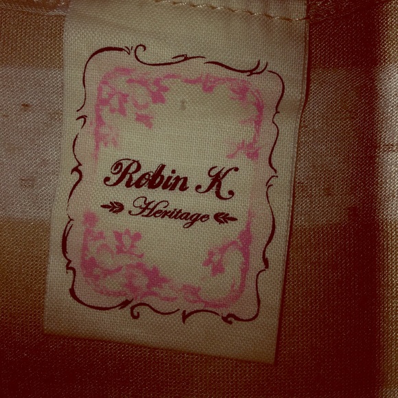 SOLD! White and Oatmeal Lace and Striped Tank🌻 - Picture 4 of 4