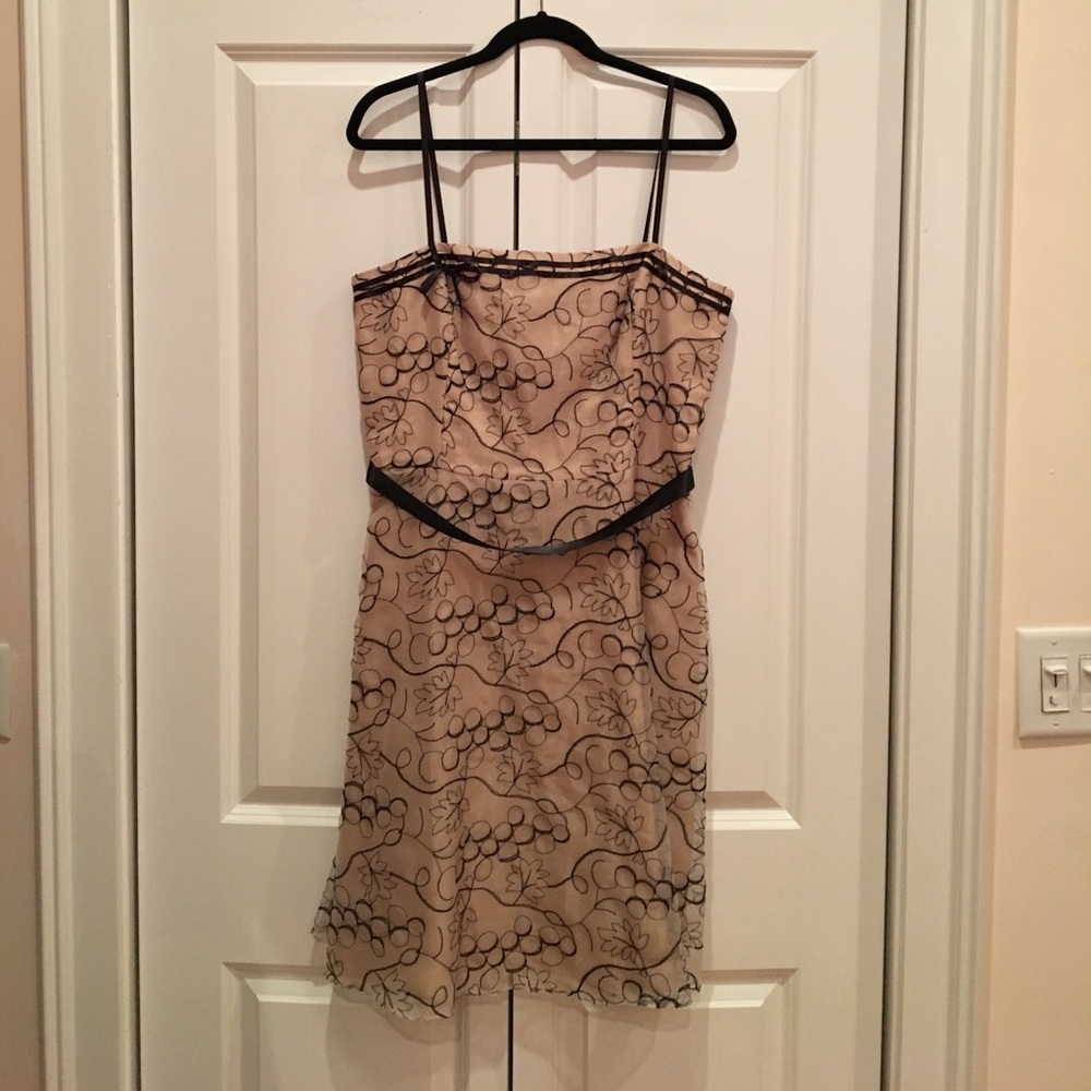 Laundry by Shelli Segal dress