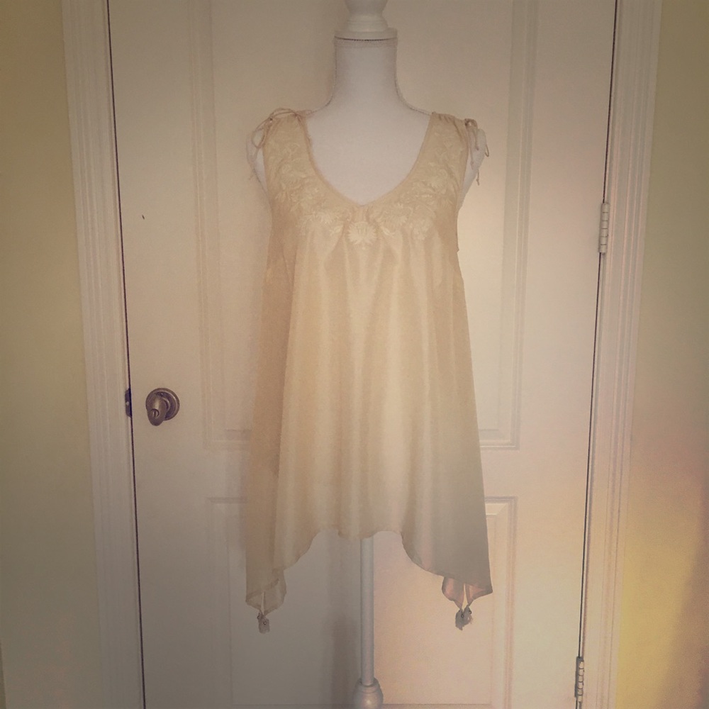 Maeve Anthropologie Ivory 100% Silk top Size S