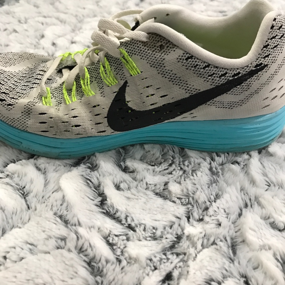 Nike Tennis Shoes!
