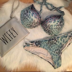 VS Animal Halter Bikini 34DD/Large Will Separate
