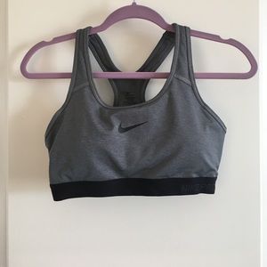 Nike - Racerback Sports Bra