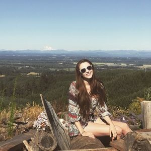 Meet your Posher, Katrina