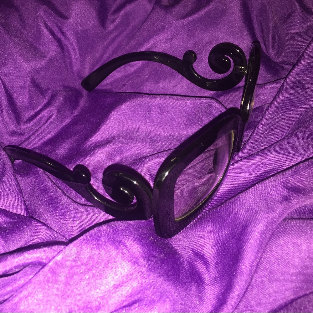 Glasses / Sunglasses