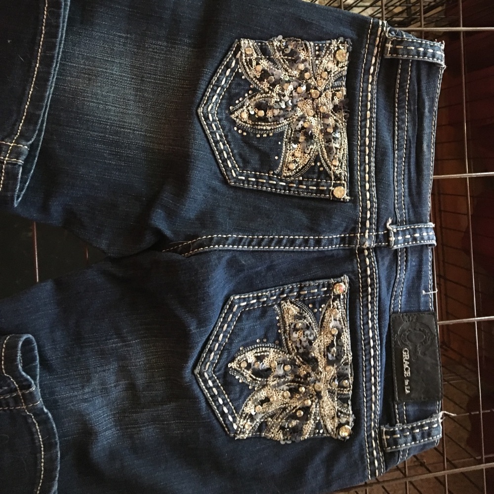 GRACE in LA jeans