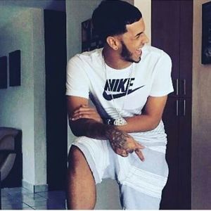 Meet your Posher, Jonny