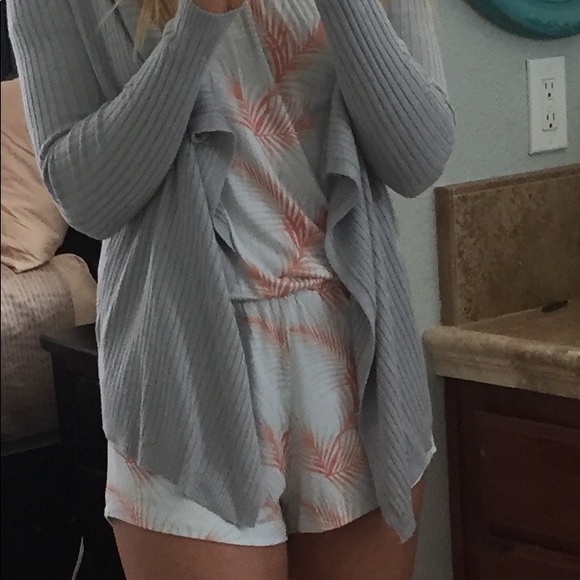 Romper - Picture 2 of 8