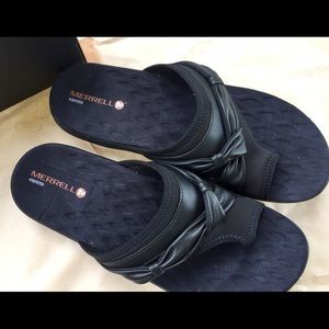 NWT MERRELL BLACK VESPER THONG