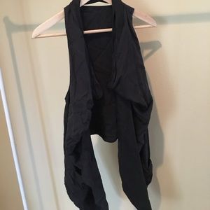 WORN ONCE LIKE NEW lululemon bamboo tinsel vest