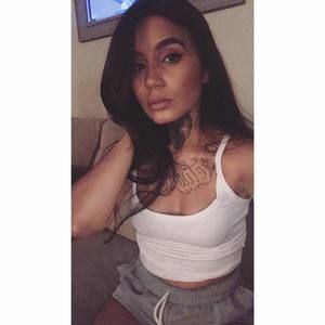 Meet your Posher, Nidia