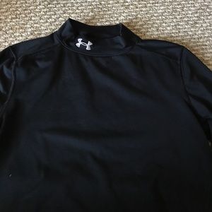 UNDERARMOUR tight long sleeve workout top