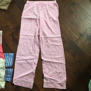 medium tall pajama pants with pockets!