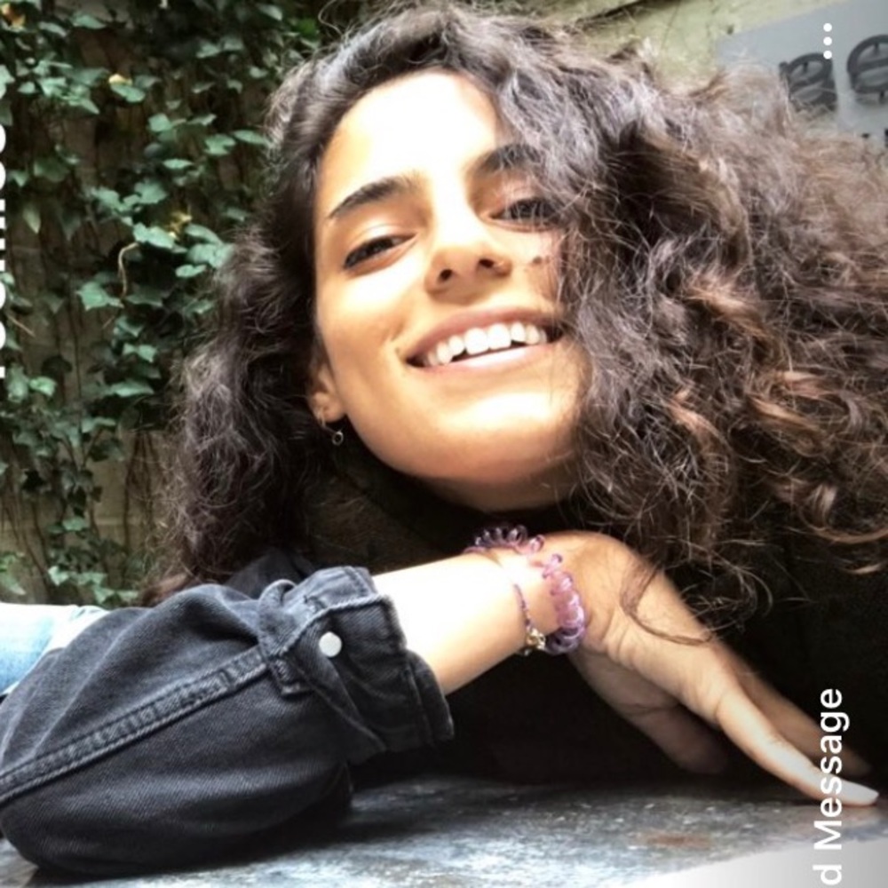 Meet your Posher, Oya