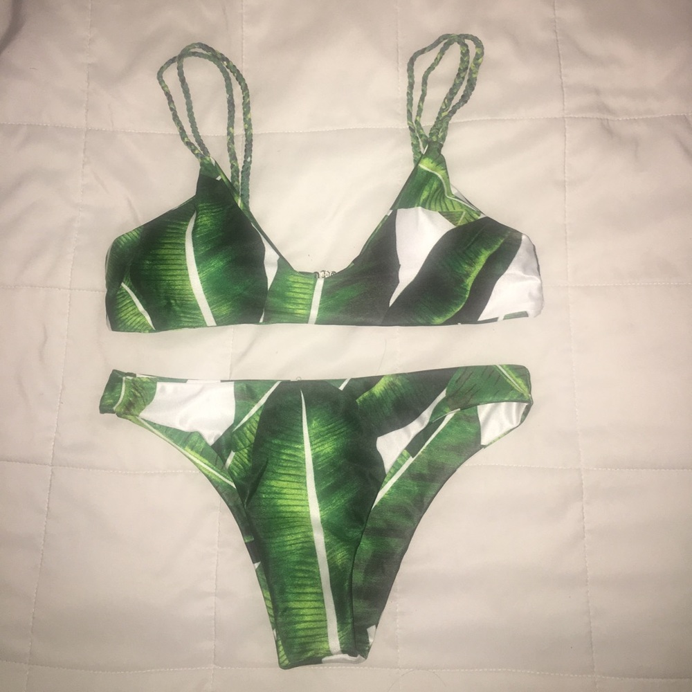 Tropical Leaf cheeky bikini!