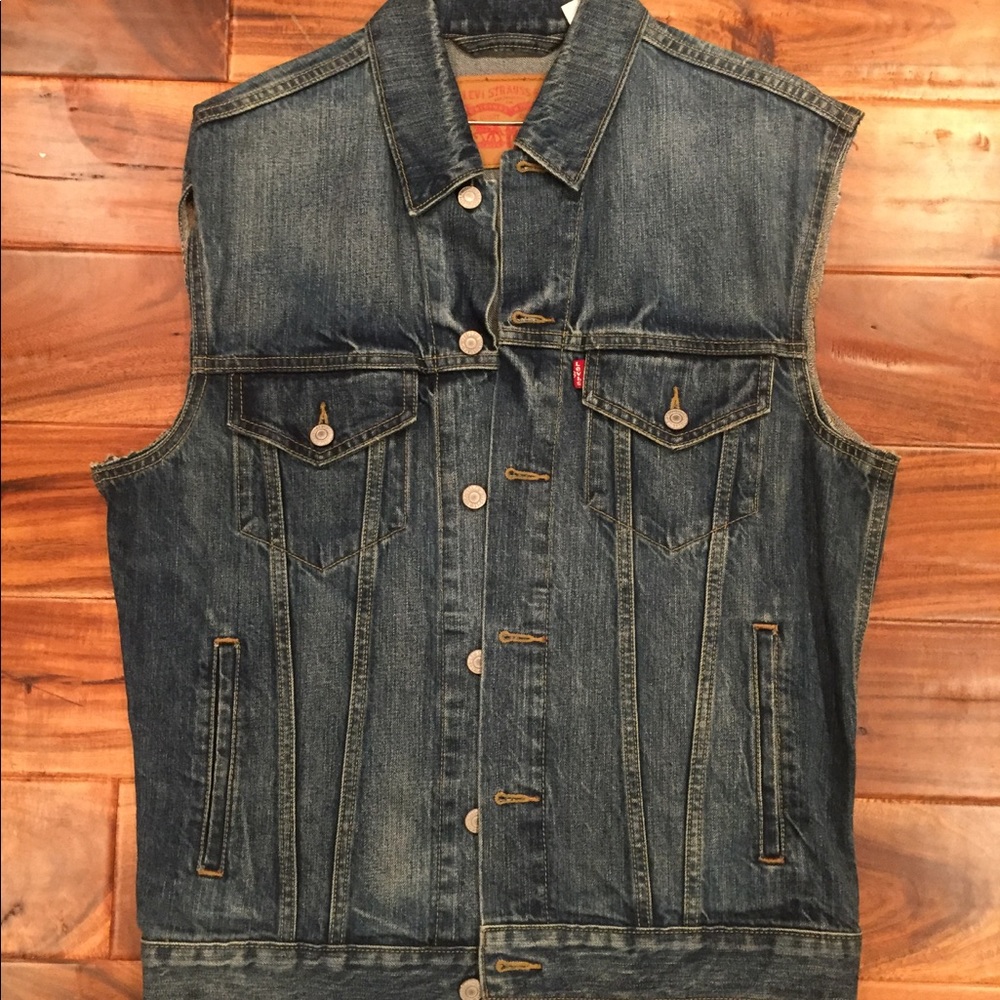Levi denim vest medium