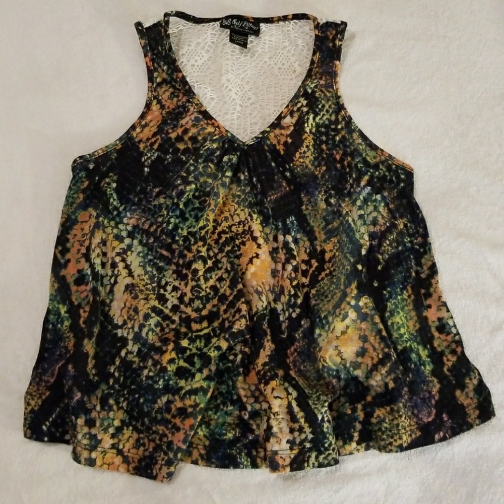 Super cute flow tank