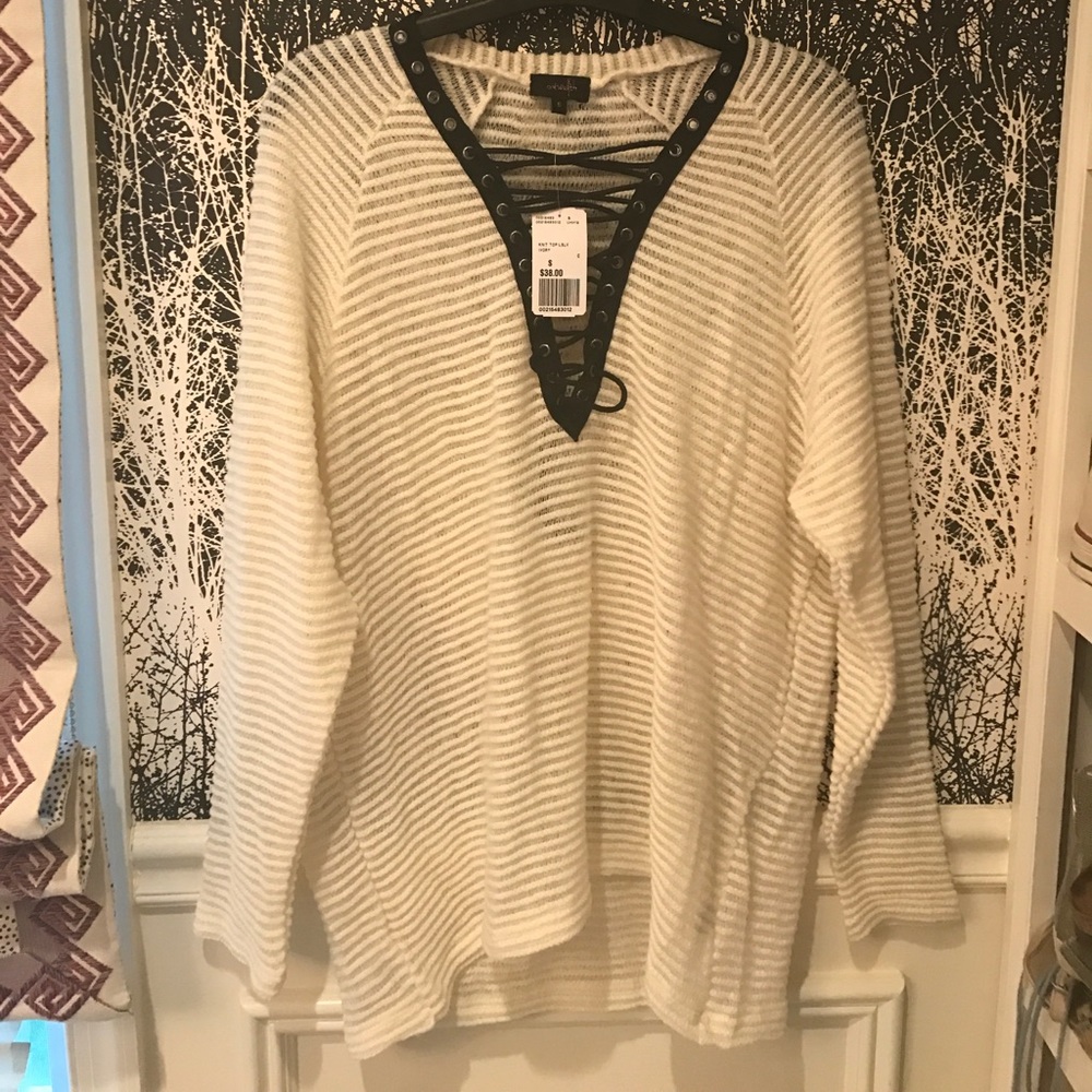 Forever 21 lace up Sweater