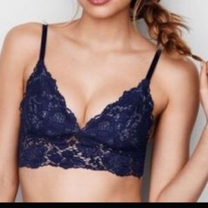 Navy lace bralette❌sold❌