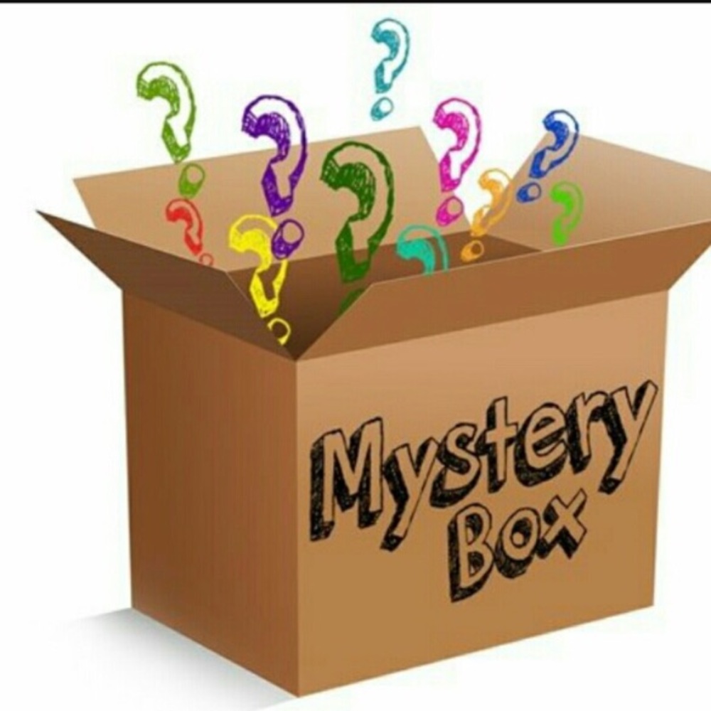 Mystery box 📦 ❤️ Size Small. SHARE SHARE SHARE