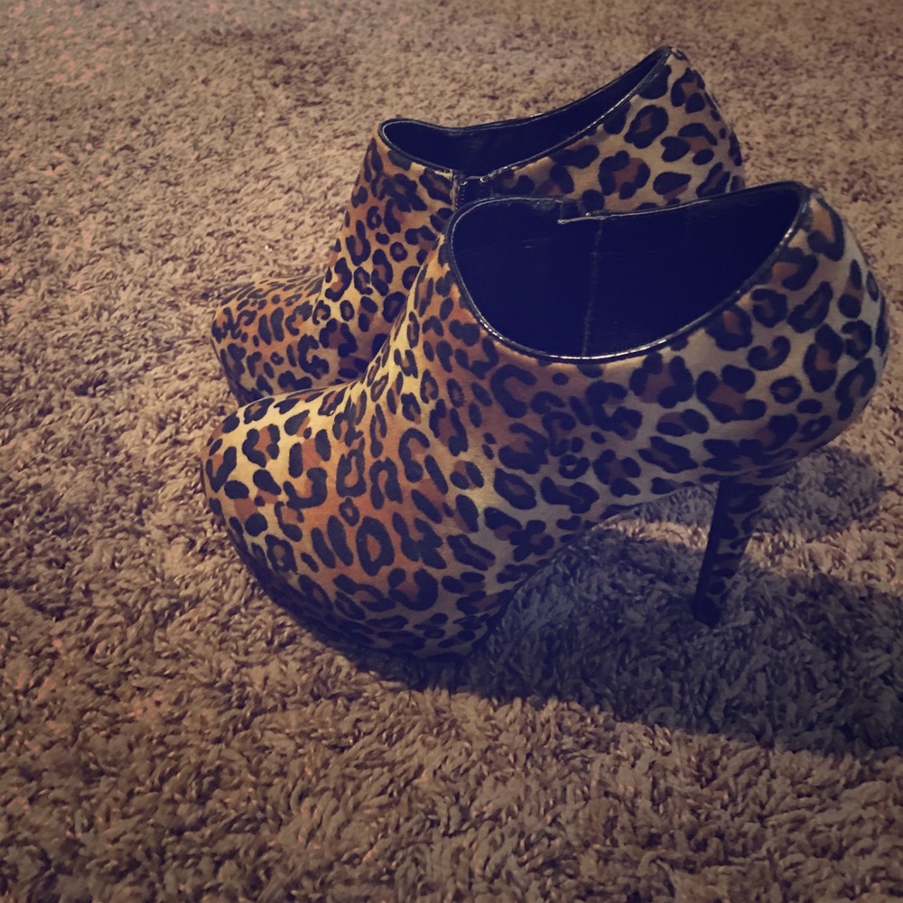 Cheetah printed Stiletto