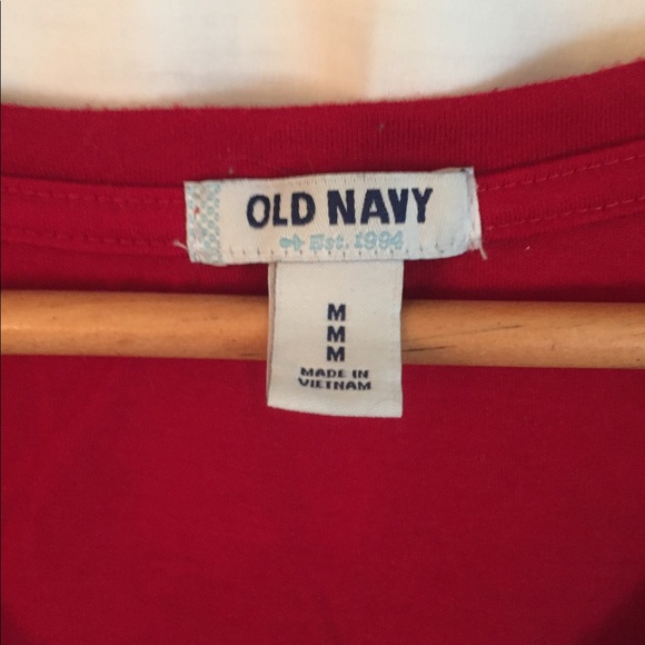 Old Navy top. Red with hearts. Size Medium. - Picture 2 of 3