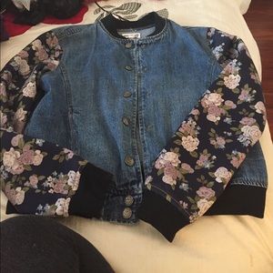 Denim Floral sleeved Jacket