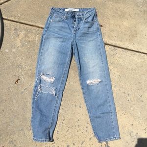 Brandy Melville boyfriend jeans
